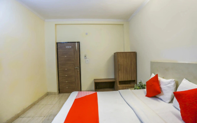 Hotel Mahadev by OYO Rooms