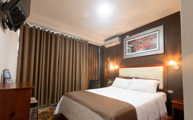 Dmilez Hotel