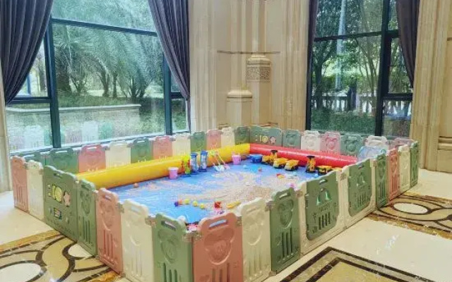 Hubei Culture and Tourism Honglian Lake Hotel