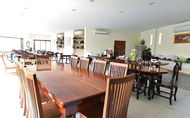 Mamaungpaa Hillside Resort