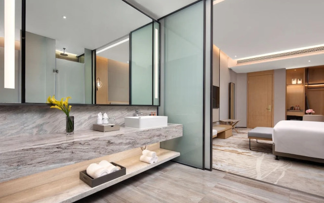 Crowne Plaza Zhoushan Seaview, an IHG Hotel