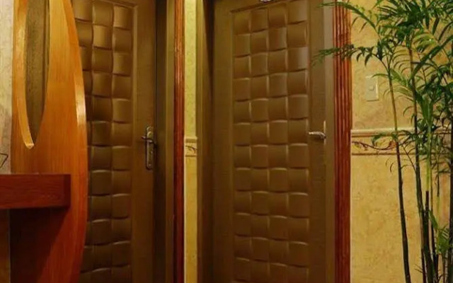 Pink Lotus Hotel