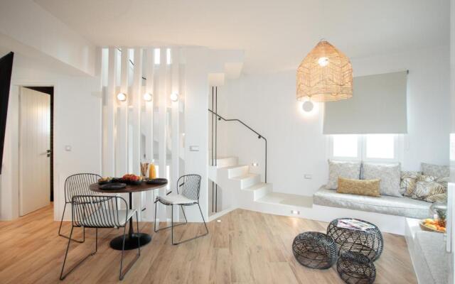 Sunday Luxury Suites Naxos