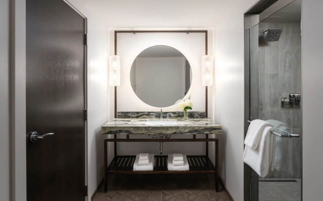 Grand Bohemian Lodge Greenville, Autograph Collection