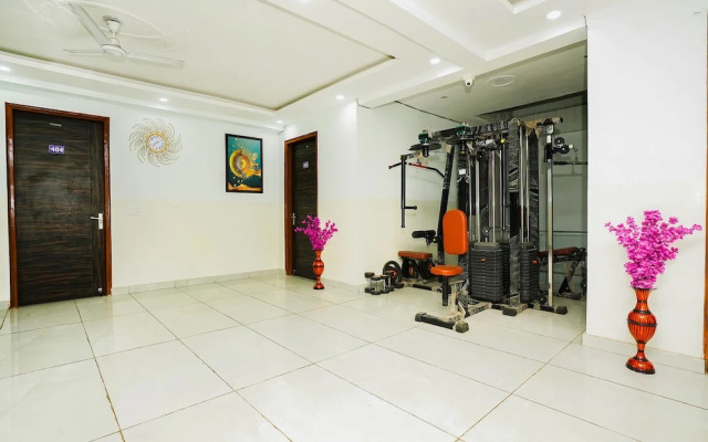 Fabhotel Tanvi Premium