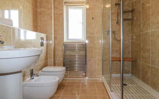 Newquay Tamarisk Lodge on the Gannel