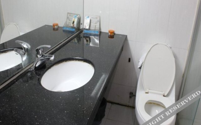 Tongxiang Phoenix Inn