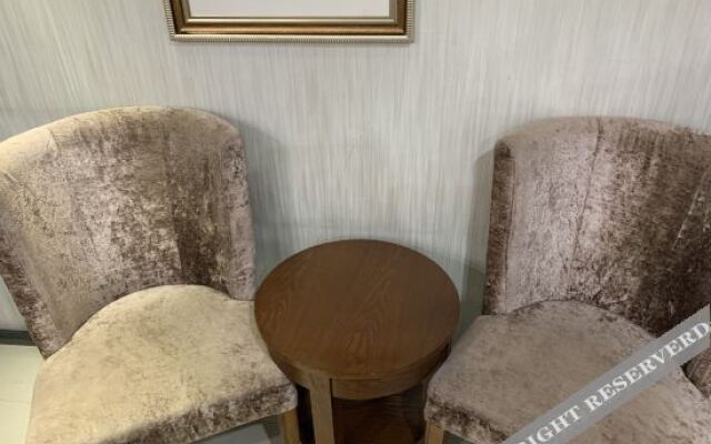Xiangyun Hotel (Chongqing Library Metro Station Southwest Hospital Store)