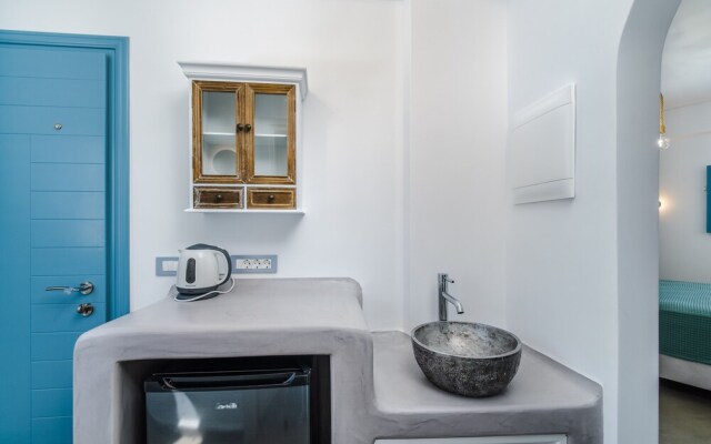 Aegean Blue Luxury Suites