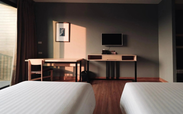 Riverawan Hotel (SHA Plus+)