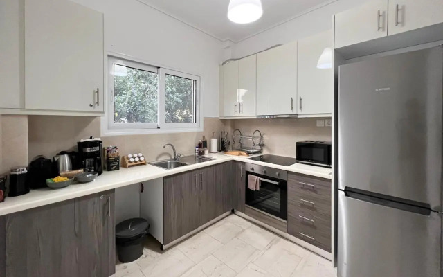 Key Biscayne Elegant 77sqm Apt in Paleo Faliro