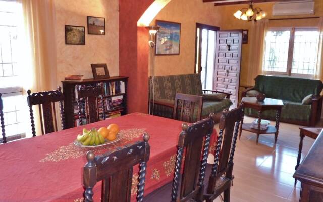 Splendid Villa in Almogía With Private Swimming Pool