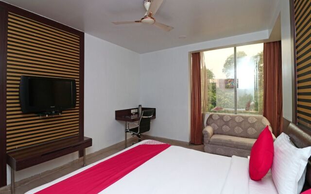 OYO 16893 Hotel Parth Paradise