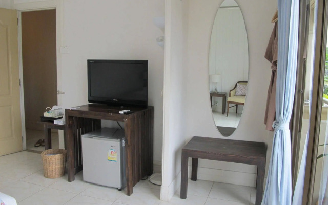 Baan Sattahip by the sea (SHA Extra Plus)