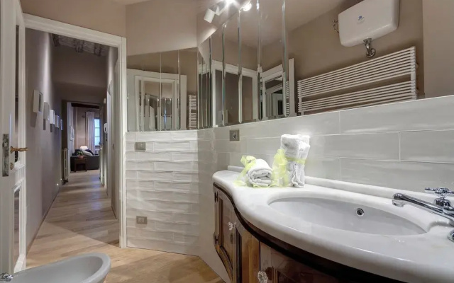 Mamo Florence - Santa Croce Loft Apartment