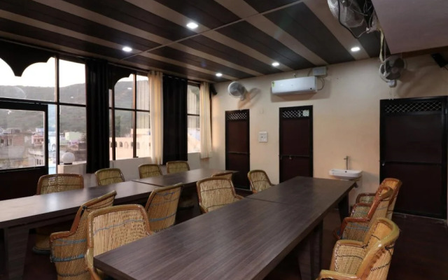 Haveli Amar Niwas By OYO Rooms
