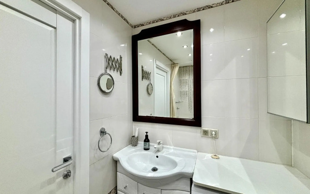 Apartments on 1905 goda 11c1 street
