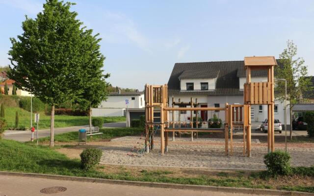 Ferienwohnung Holiday Home mit Netflix