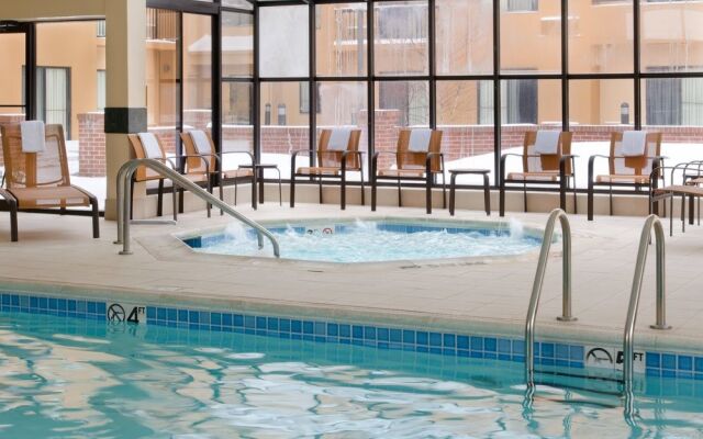 Courtyard Indianapolis Airport