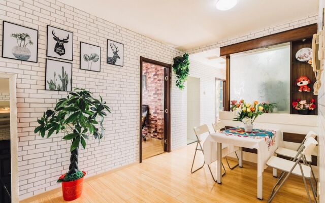 Jiayuhuxiao Apartment