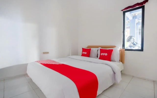 Tunas Plaza Residence by OYO Rooms