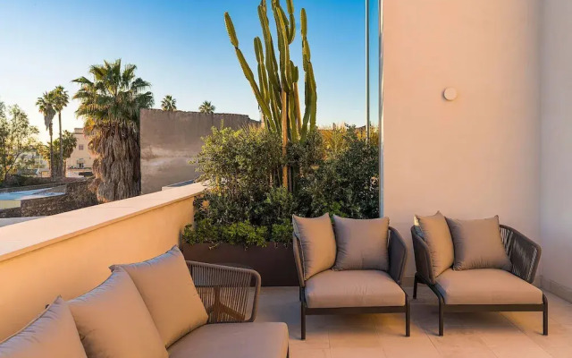 Byssus Suites