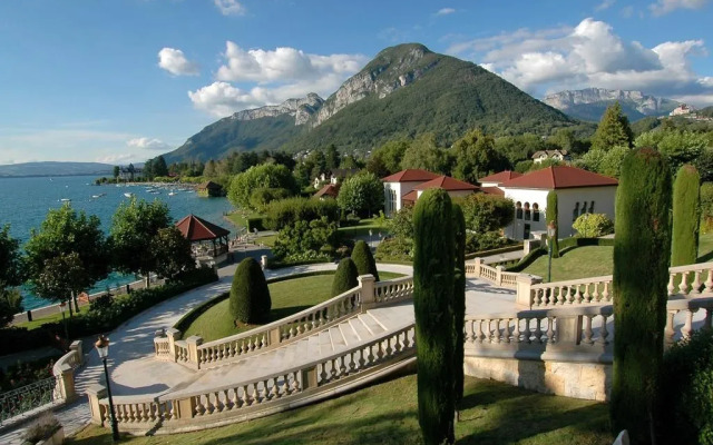 Le Palace De Menthon 