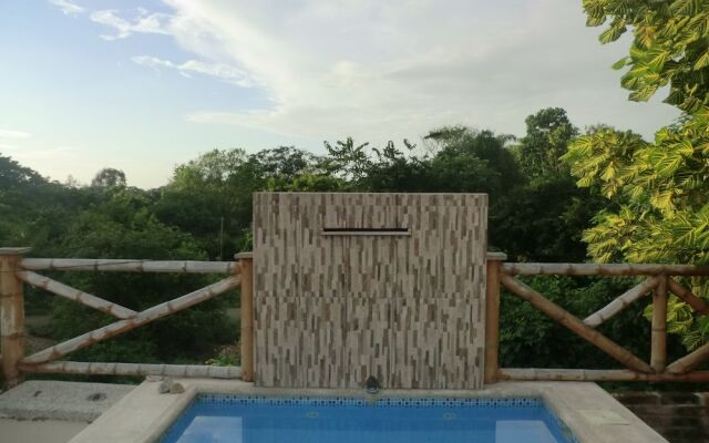 Charlie Suites Ayampe