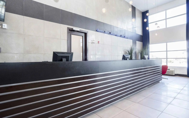 Sandman Signature Prince George Hotel