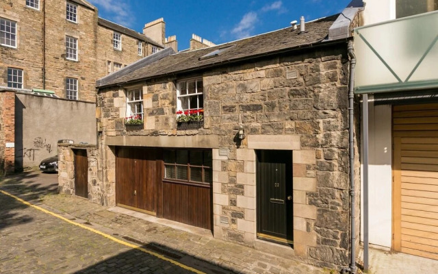 Stylish 1-bedroom Apt Close to Princes Street