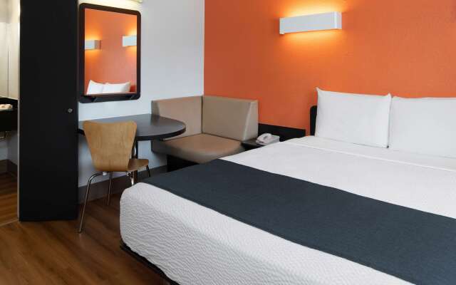 Motel 6 Carpinteria, CA - Santa Barbara - South