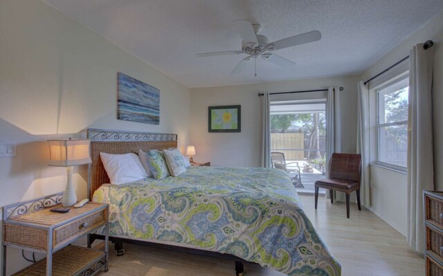 Peaceful Egret Pool Home in Venice