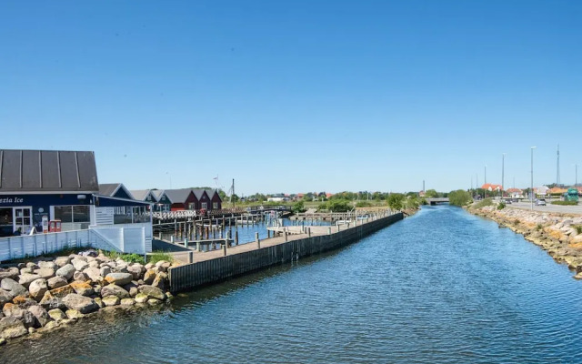 6 Person Holiday Home in Grenaa