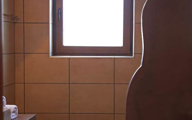 Kalo Nero Apartments