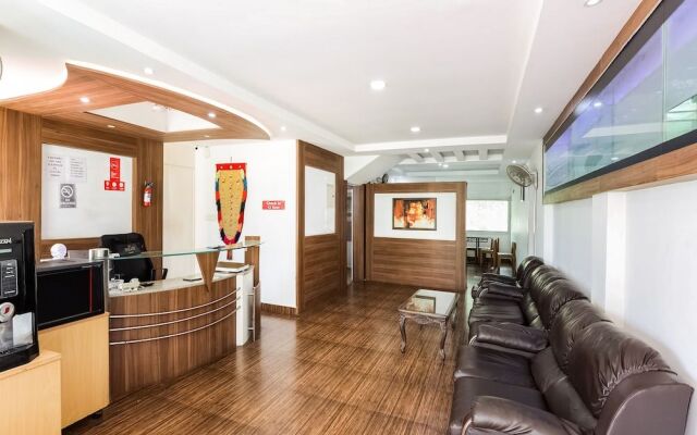 OYO Flagship 22598 Oval Retreat