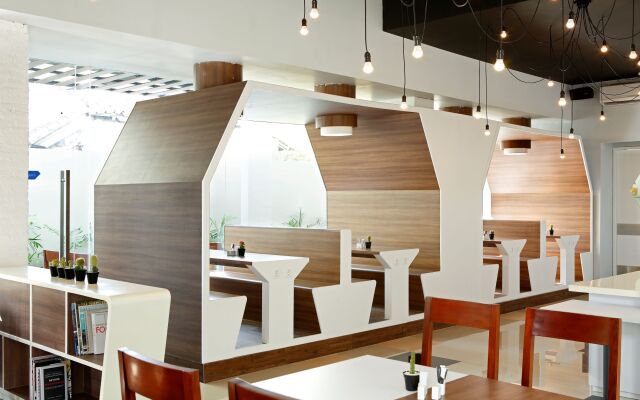 Berry Biz Hotel Powered by Archipelago