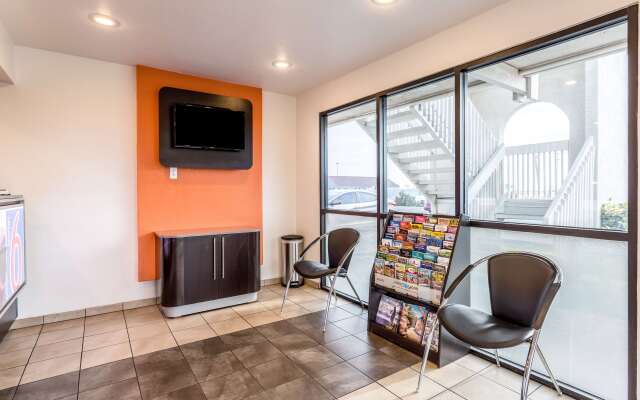Motel 6 El Paso, TX - East
