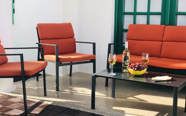 Canaryislandshost l Pool & Relax, close to the Beach