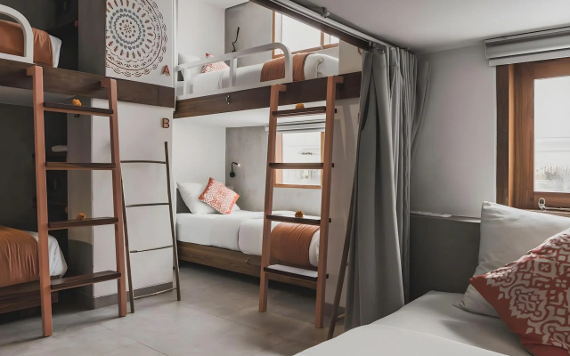 Roomates Beach Hostel Canggu by Ini Vie Hospitality – Guest Rooms – Canggu