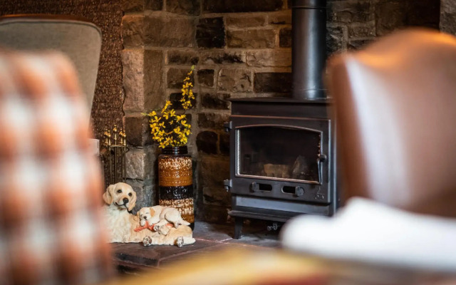 The Maypole Inn