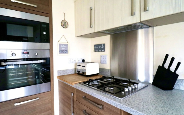 Lovely 2 Bedroom Apartment in Glasgow