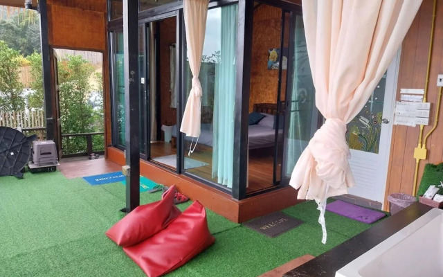 MonLomNao Homestay