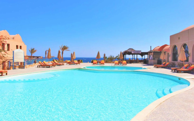 Rohanou Beach Resort