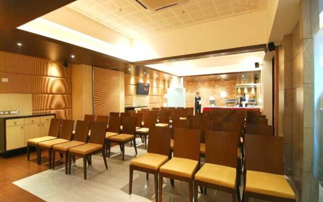 Hotel Varishtta Executive Inn