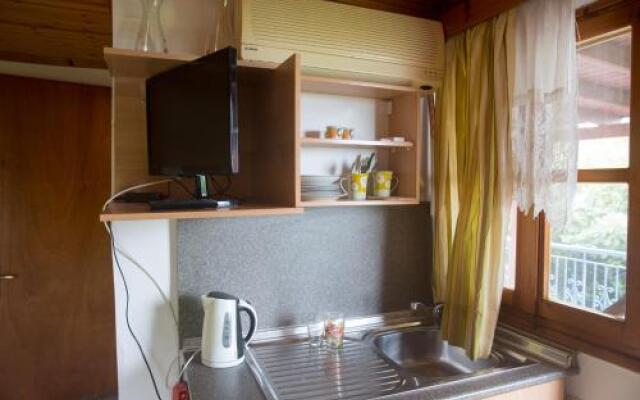 Aiolis Rooms