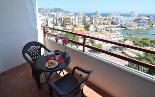 RNET - IR 08-09 Studios Roses Costa Brava