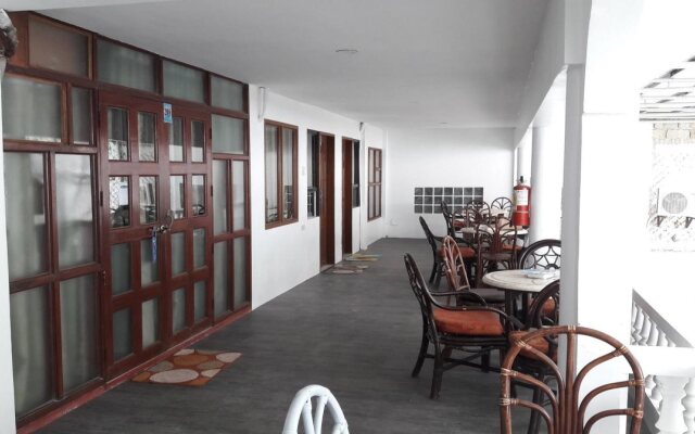 Deparis Beach Resort