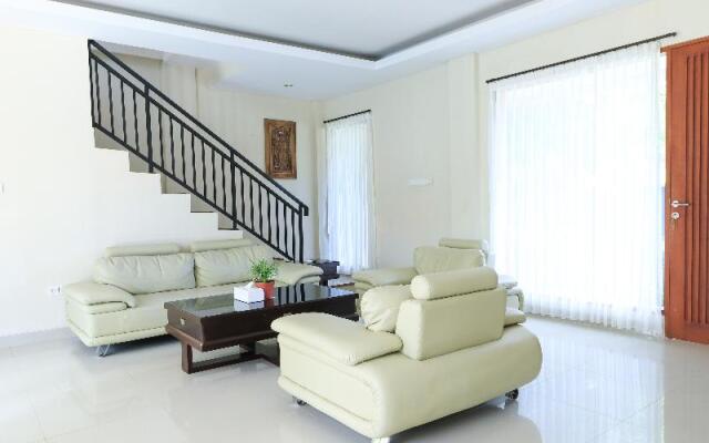 Royal Majesty Villas Jimbaran by ZUZU