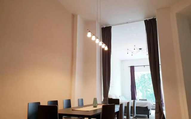 Moabit Family Apartment