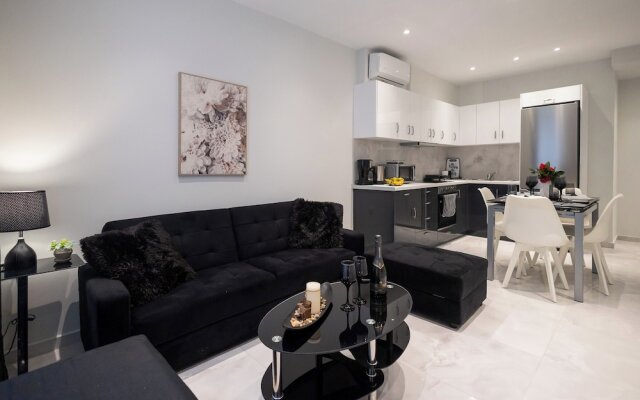 Marialena Luxury Apartment